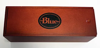 Blue Baby Bottle SL microphone wooden box